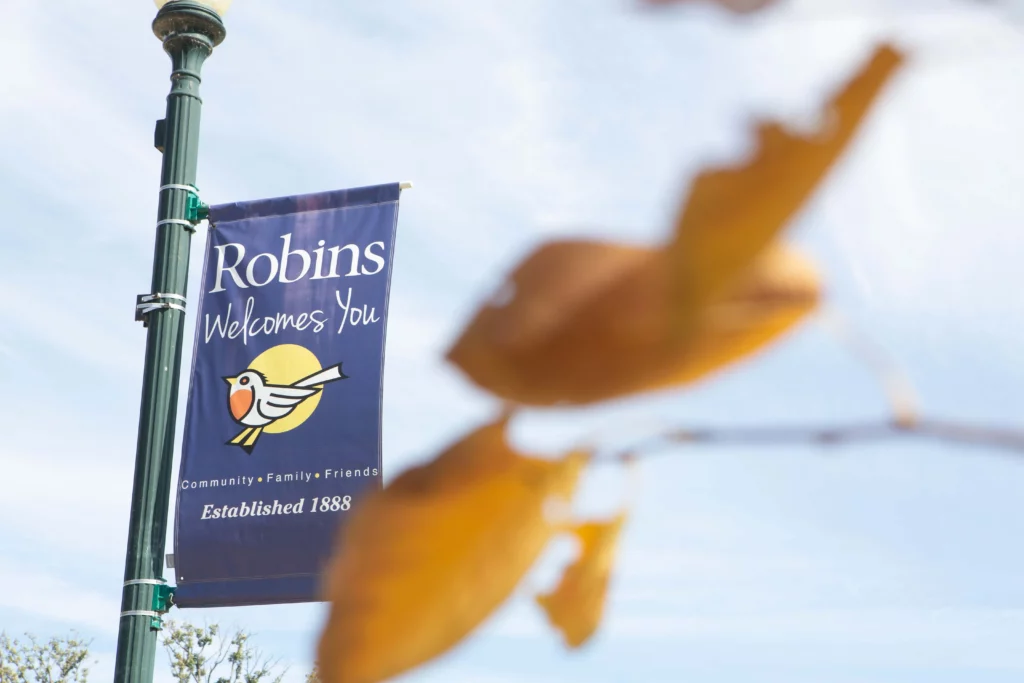 robins welcome sign